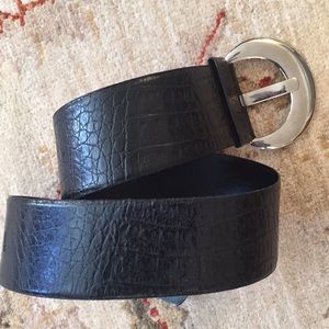 Neiman Marcus Black Alligator Belt 2 1/2” wide S/M